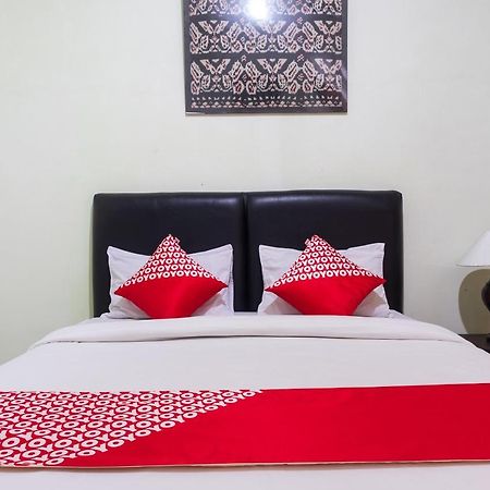 Super Oyo 1682 Greenia Hotel Kupang  Eksteriør billede