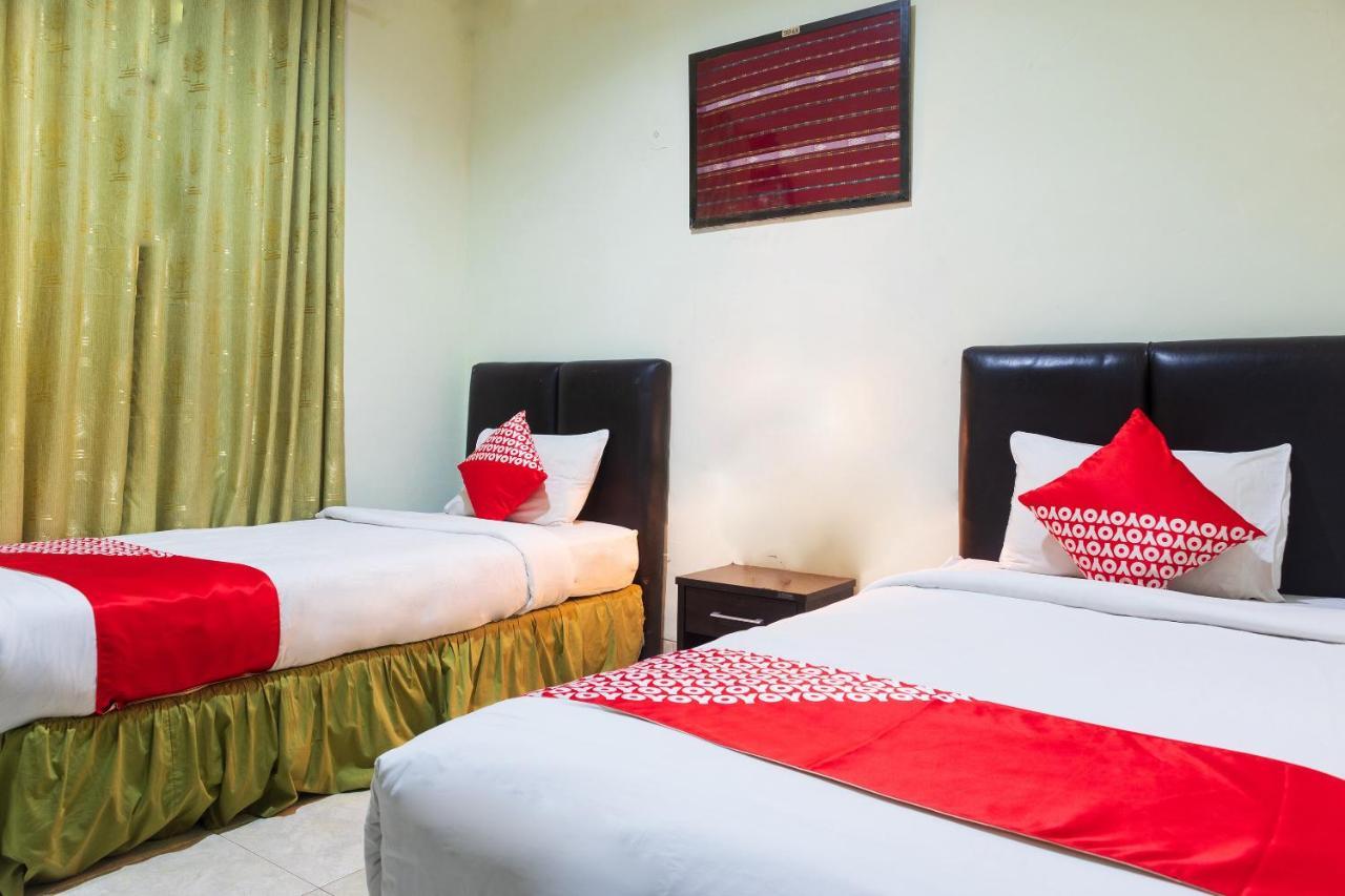 Super Oyo 1682 Greenia Hotel Kupang  Eksteriør billede