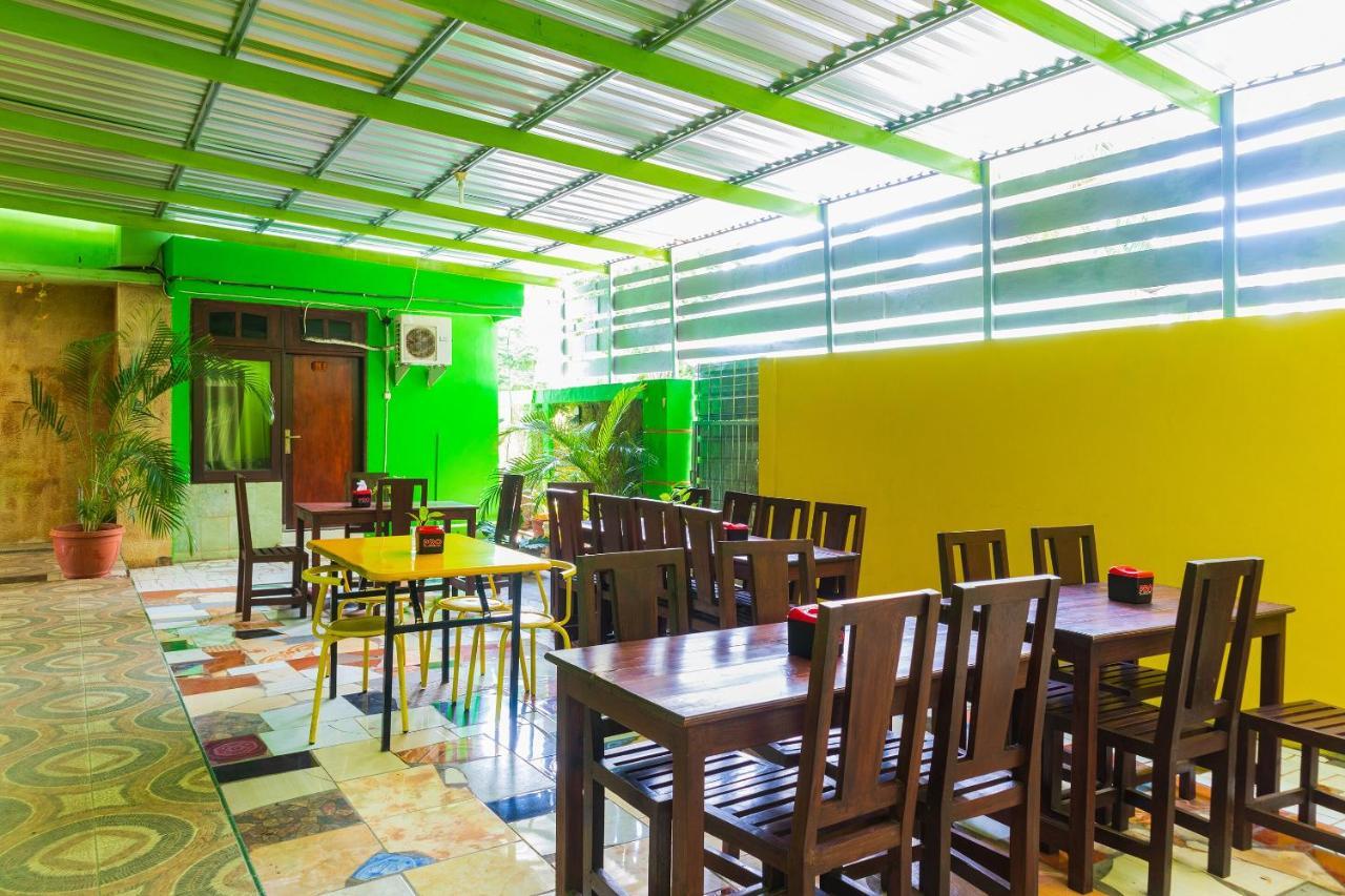 Super Oyo 1682 Greenia Hotel Kupang  Eksteriør billede