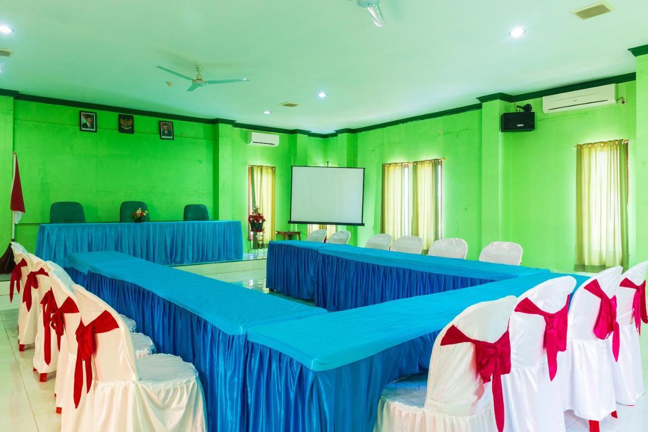 Super Oyo 1682 Greenia Hotel Kupang  Eksteriør billede