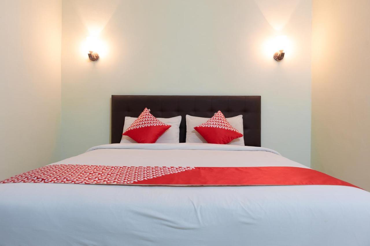 Super Oyo 1682 Greenia Hotel Kupang  Eksteriør billede