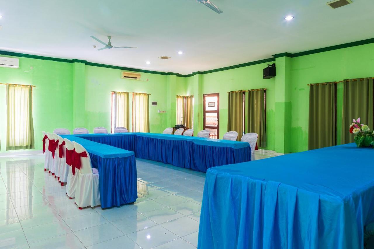 Super Oyo 1682 Greenia Hotel Kupang  Eksteriør billede