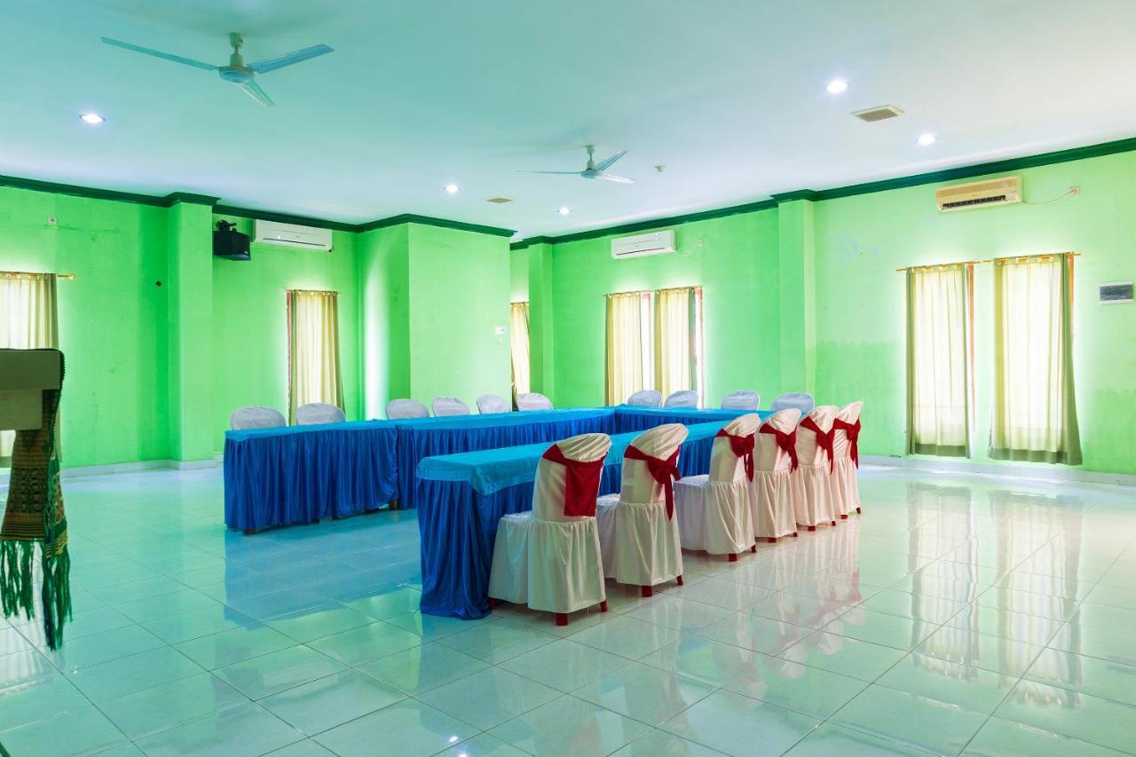 Super Oyo 1682 Greenia Hotel Kupang  Eksteriør billede